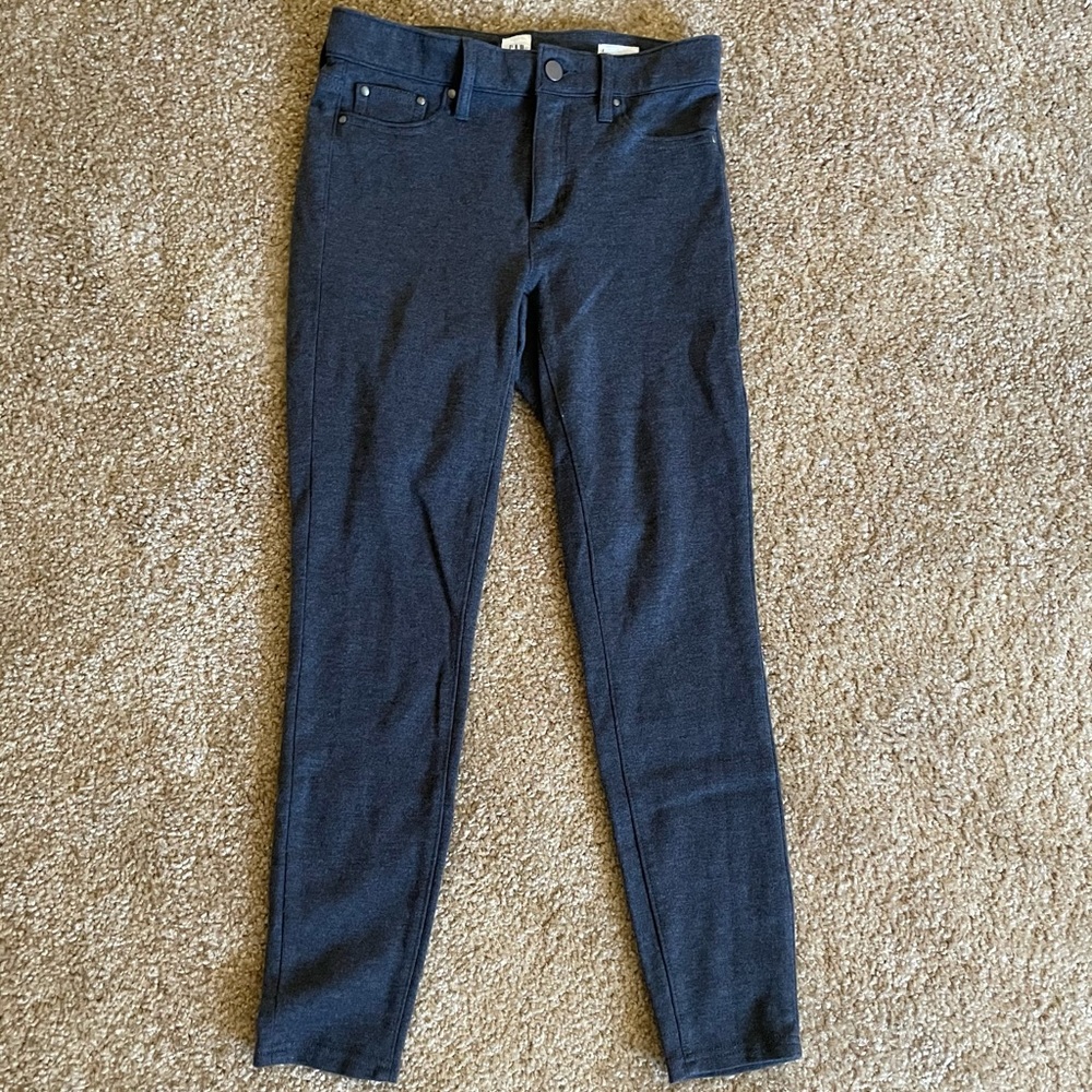 GAP button leggings
